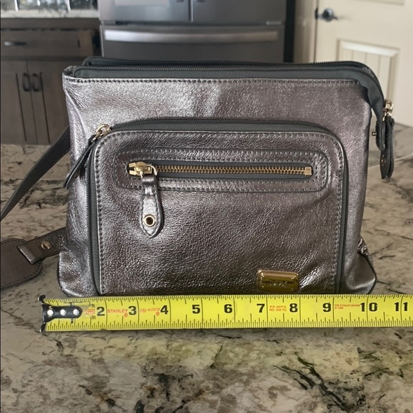 The Sak Platinum Leather Crossbody Bag Purse - Picture 3 of 8